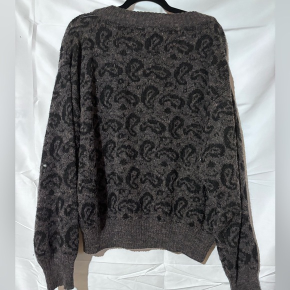 Black Paisley Printed Wool Vneck Knit Sweater Jumper Essentiels Size Large - Picture 7 of 7